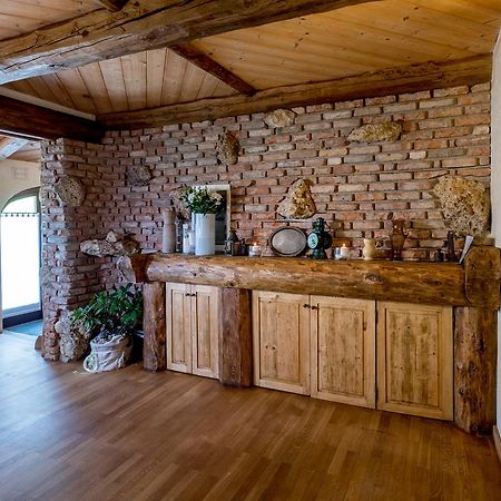 Отель Bosco Della Serenissima Nervesa della Battaglia Экстерьер фото